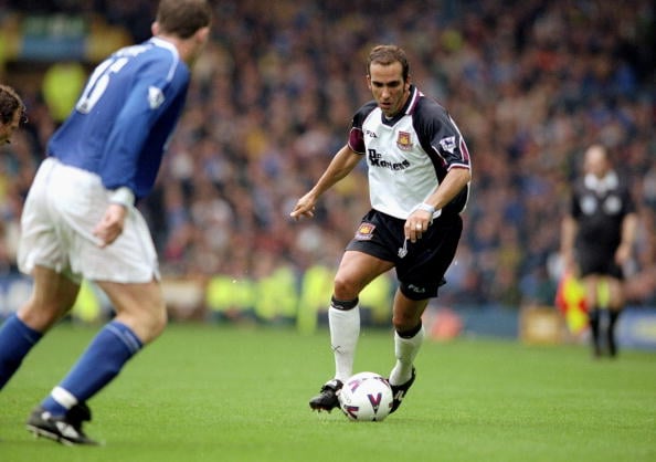 West Ham United on X: #ONTHISDAY Paolo Di Canio caught the ball while  @Everton goalkeeper Paul Gerrard lie injured in 2000 #WHUFC   / X