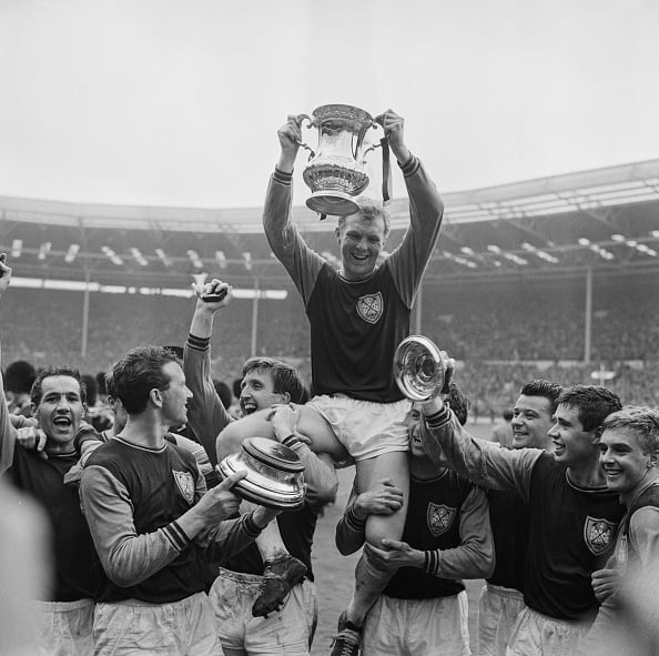 Former footballer recalls wonderful tale about West Ham great Bobby Moore in new book