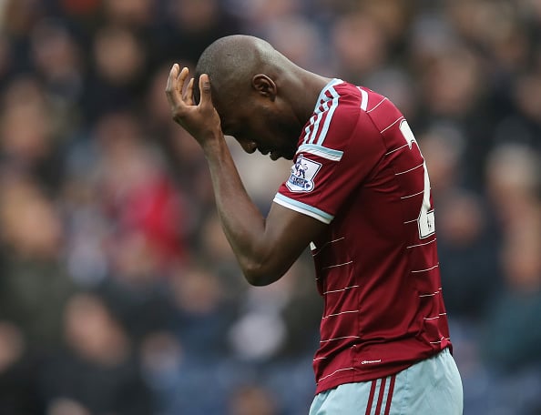Carlton Cole apologises for hilarious epic fail on meeting West Ham legend Ray Stewart