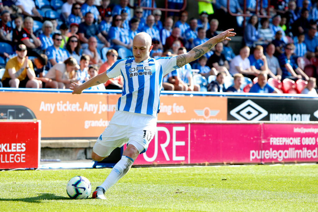 Report: West Ham in six-club scrap for £15m midfielder Aaron Mooy