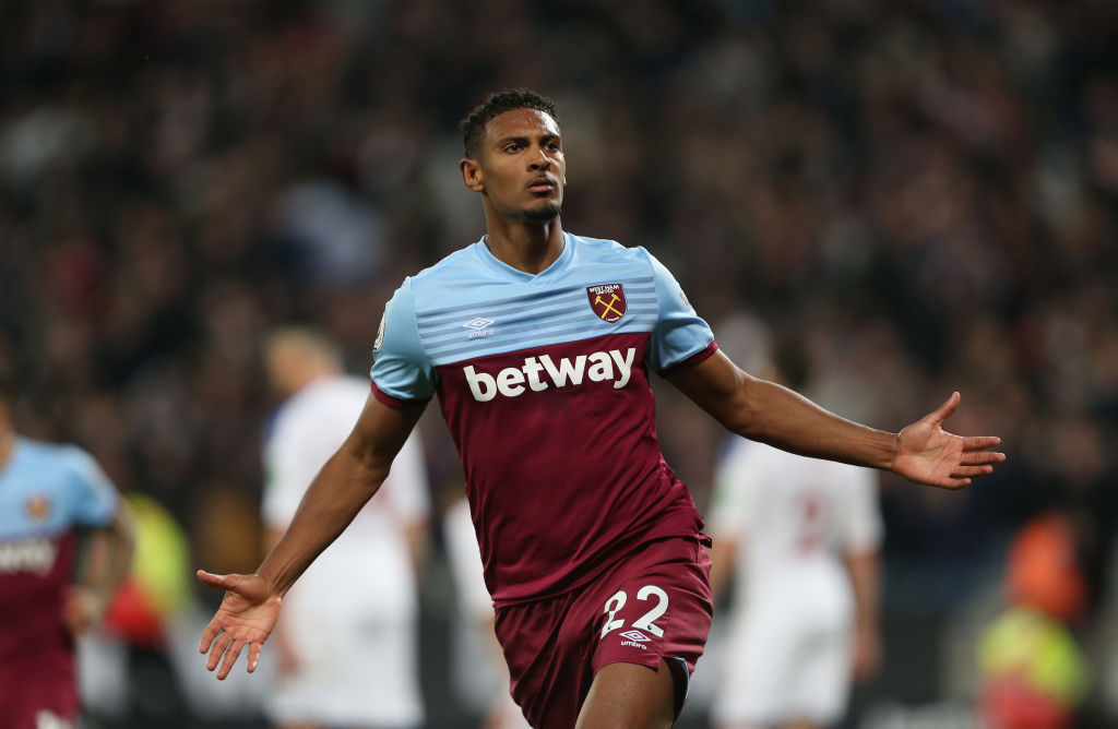 Whose stats are better this season, West Ham's Haller of Valencia's Gomez?