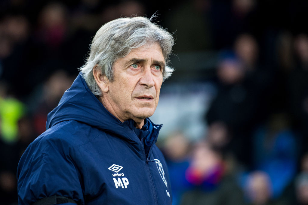 Manuel Pellegrini reportedly could miss out on Balbuena but sign 29-year-old West Ham target instead