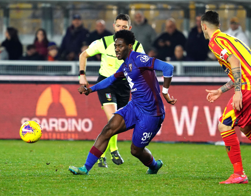 Report: West Ham and Everton want to sign former Chelsea right-back Ola Aina