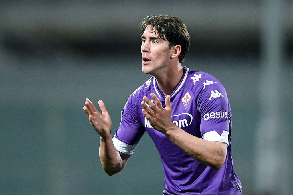 Report claims West Ham and Tottenham to battle it out for Dusan Vlahovic