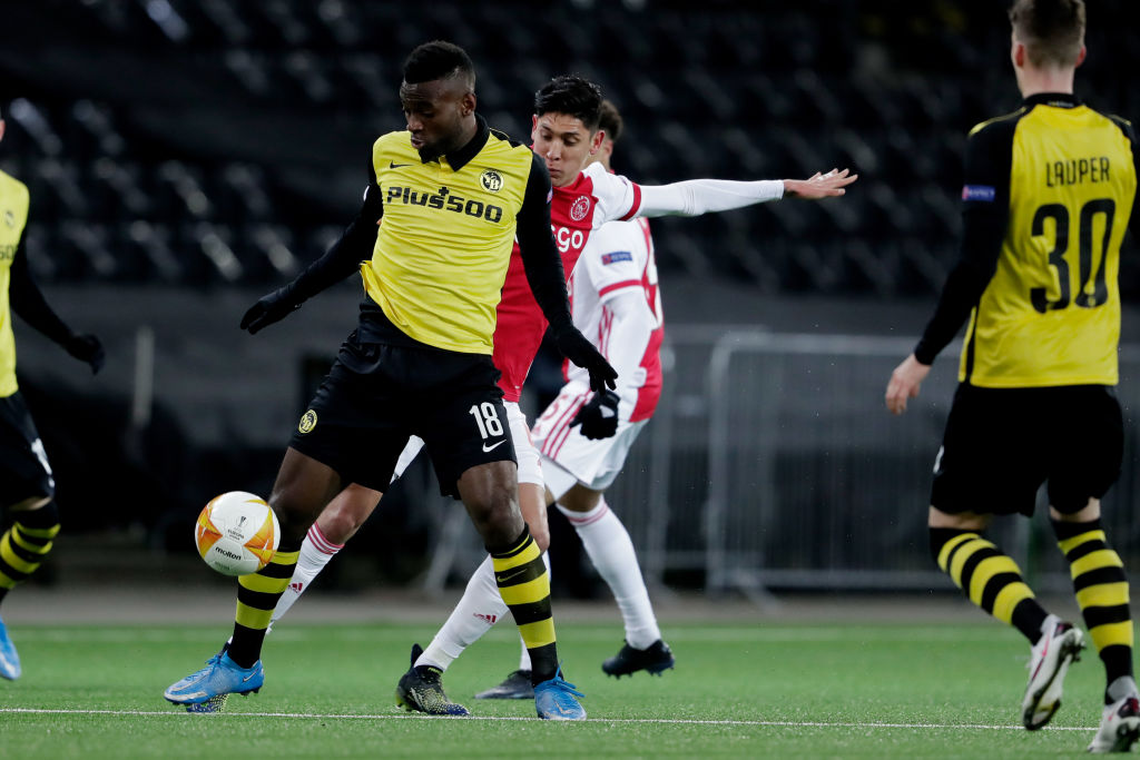 Jean-Pierre Nsame, Cameroon 🇨🇲 Young Boys Bern 2022/23 hand