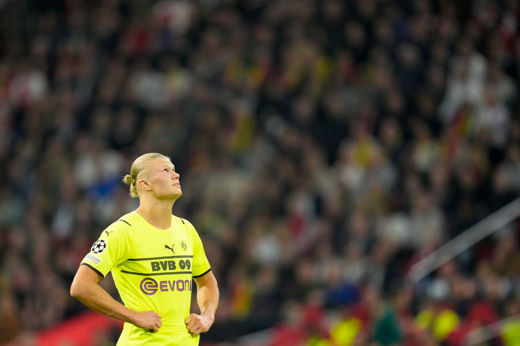 AFC Ajax v Borussia Dortmund: Group C - UEFA Champions League