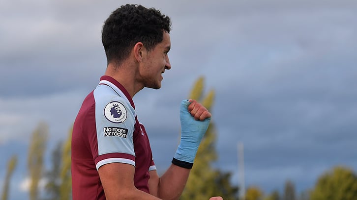 What West Ham have said about Sonny Perkins as teen striker is drafted into travelling squad by David Moyes