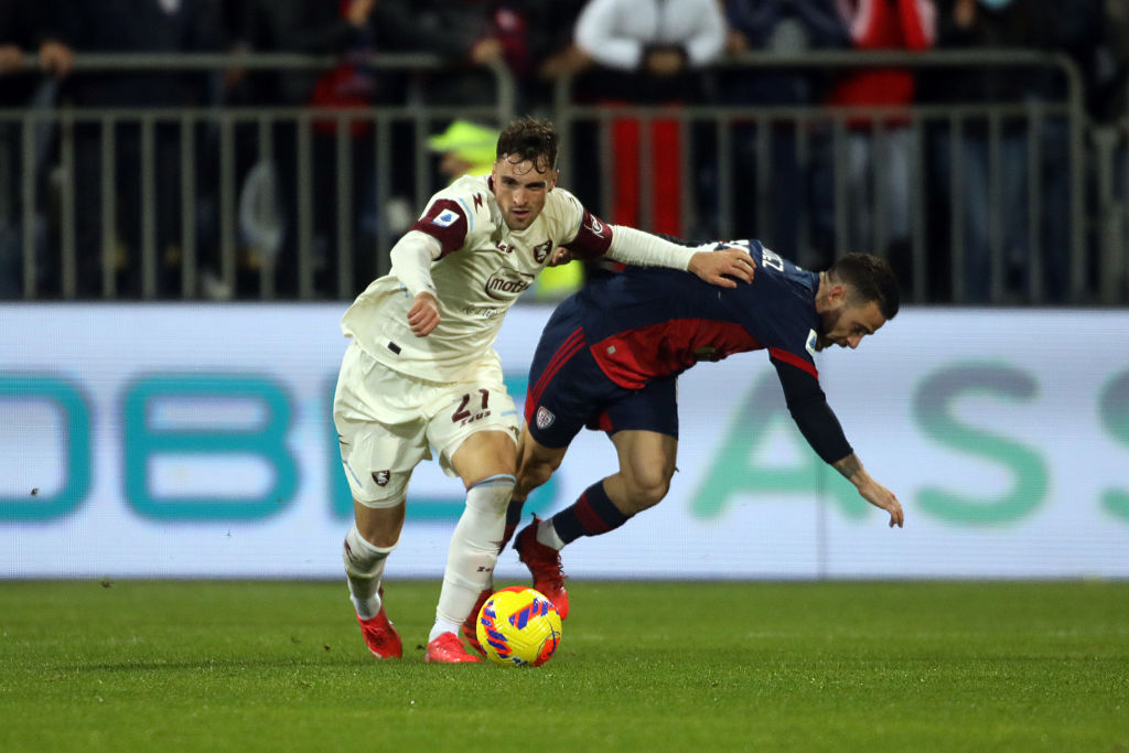 Nahitan Nandez of Cagliari looks on during the Serie A match