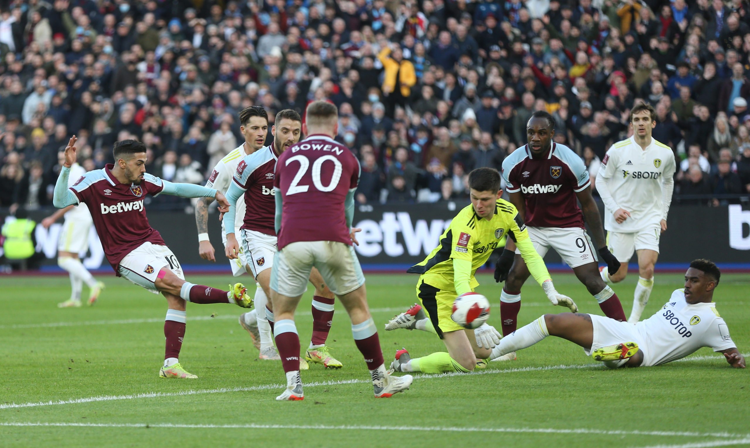 West Ham fans stunned by Manuel Lanzini display vs Leeds in the FA Cup
