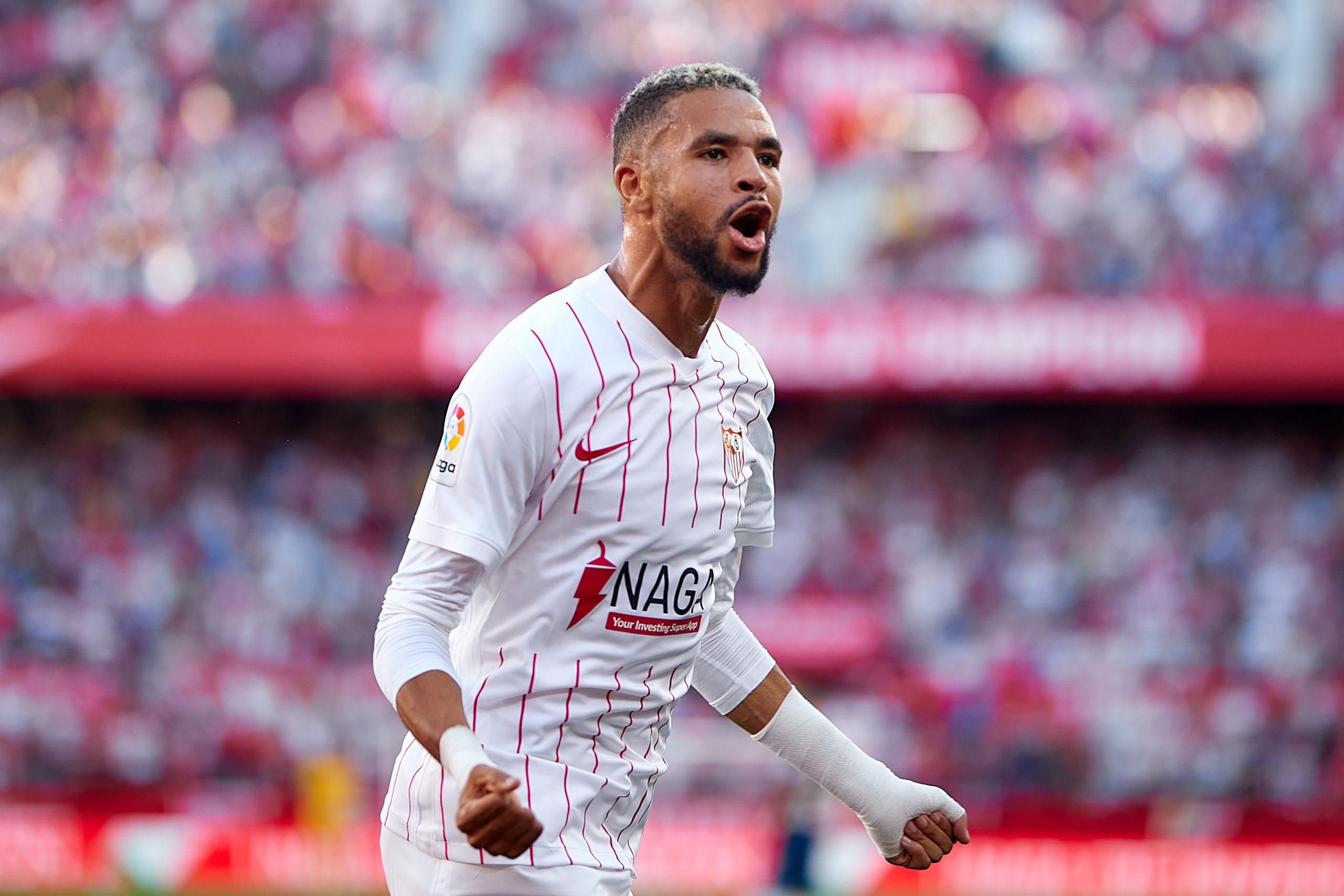 Some West Ham fans spot clearest indication yet that David Moyes won't sign striker in January