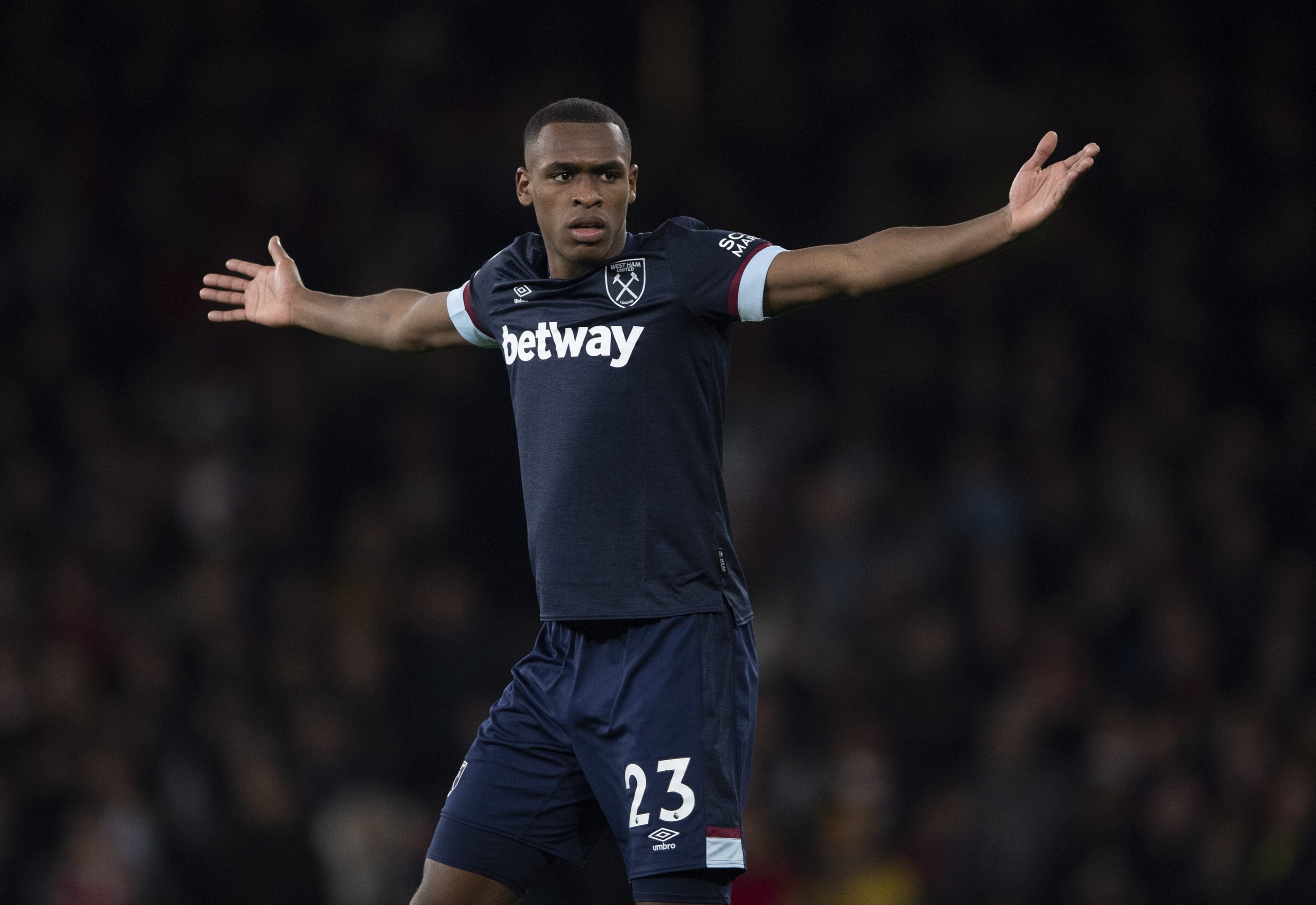 West Ham United are allegedly prepared to sell Issa Diop to Newcastle in the January transfer window for a massive loss