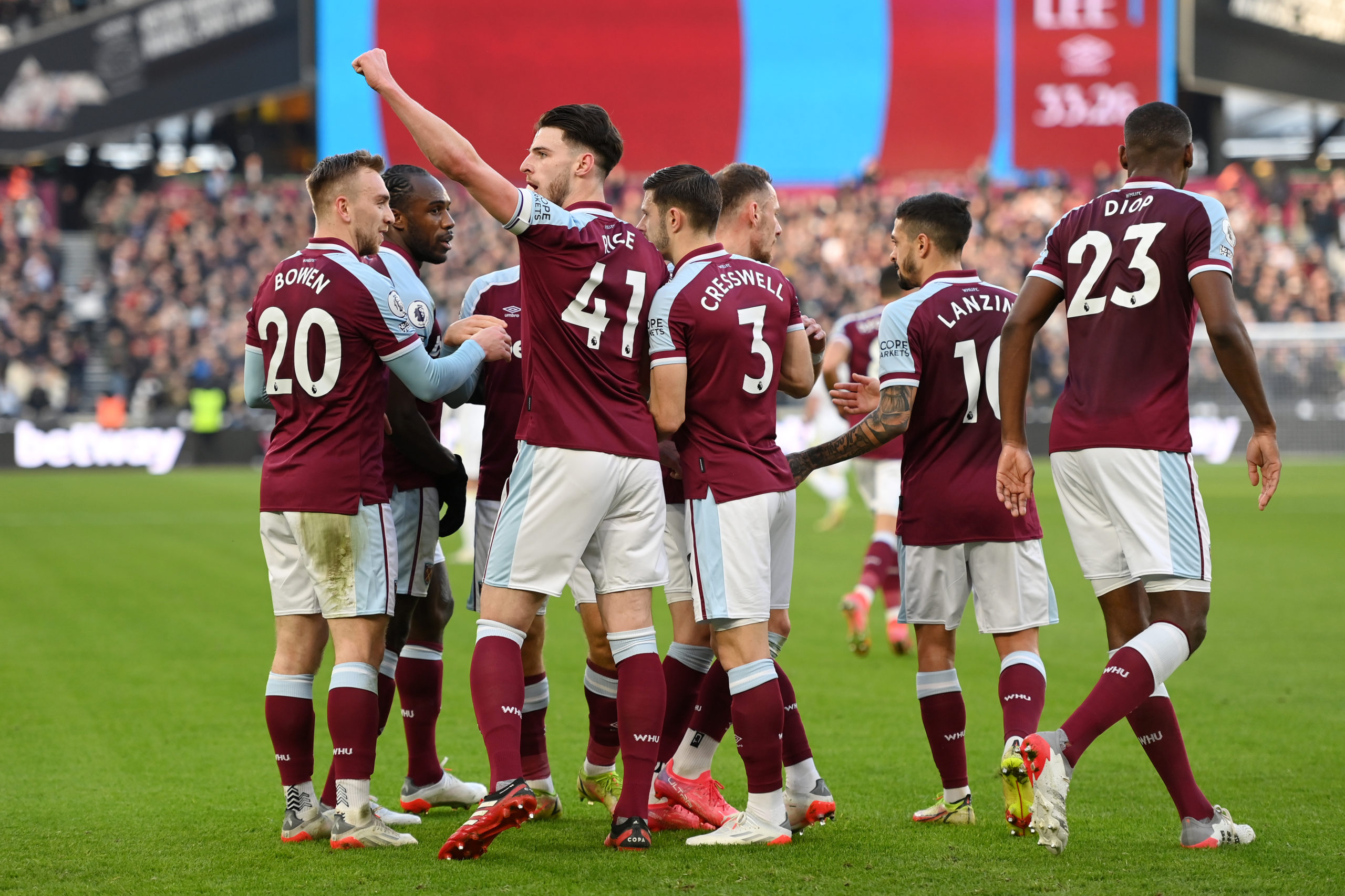West Ham fans react on Twitter to Aaron Cresswell performance against Leeds