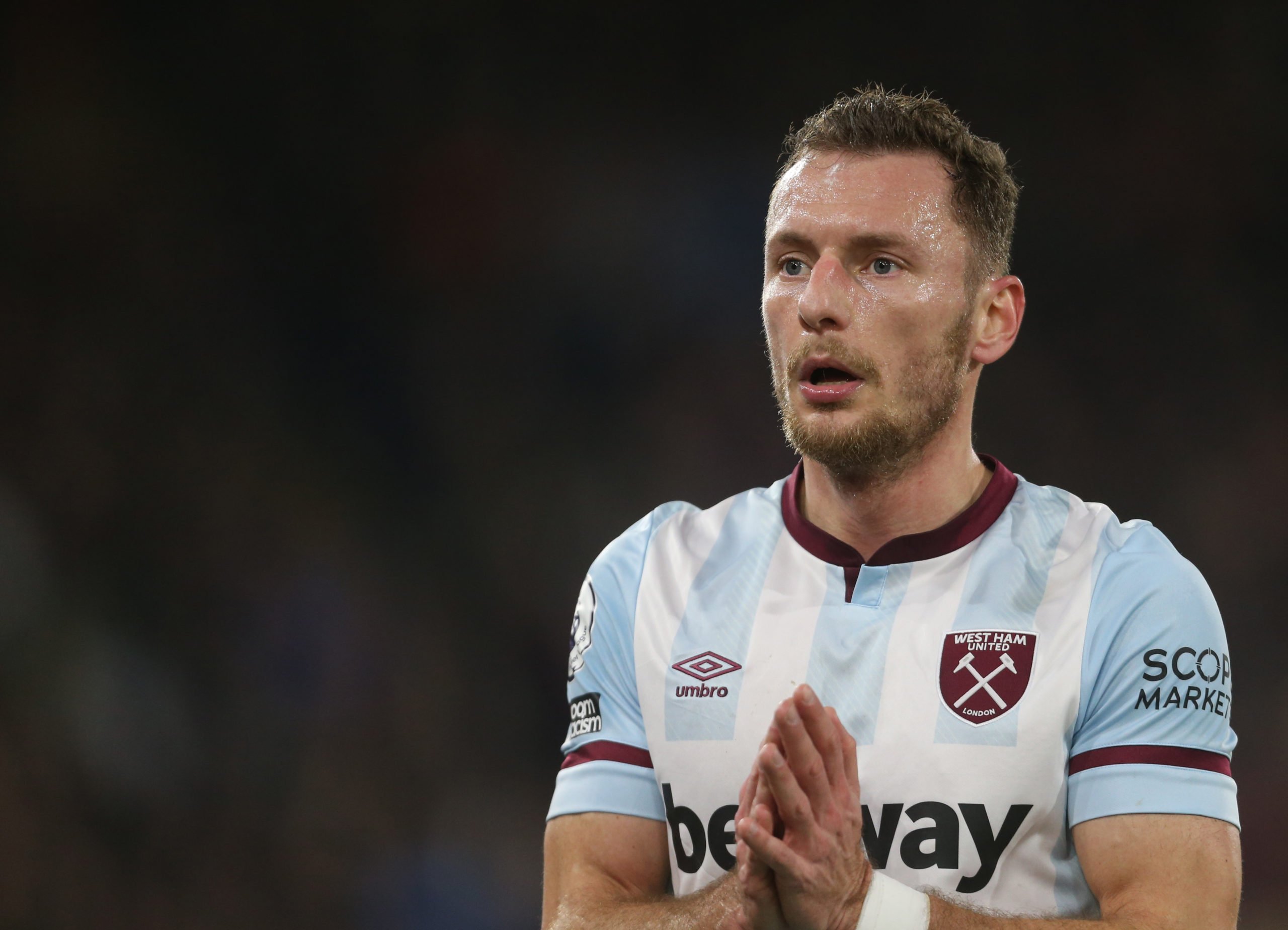 Medics timescale on Vladimir Coufal comeback after West Ham confirm surgery success