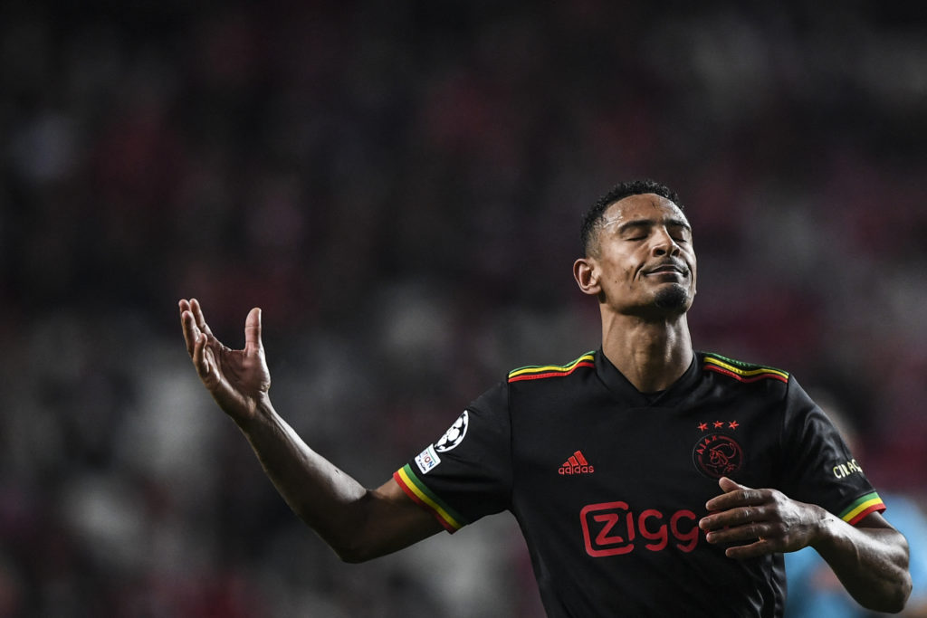 FBL-EUR-C1-BENFICA-AJAX