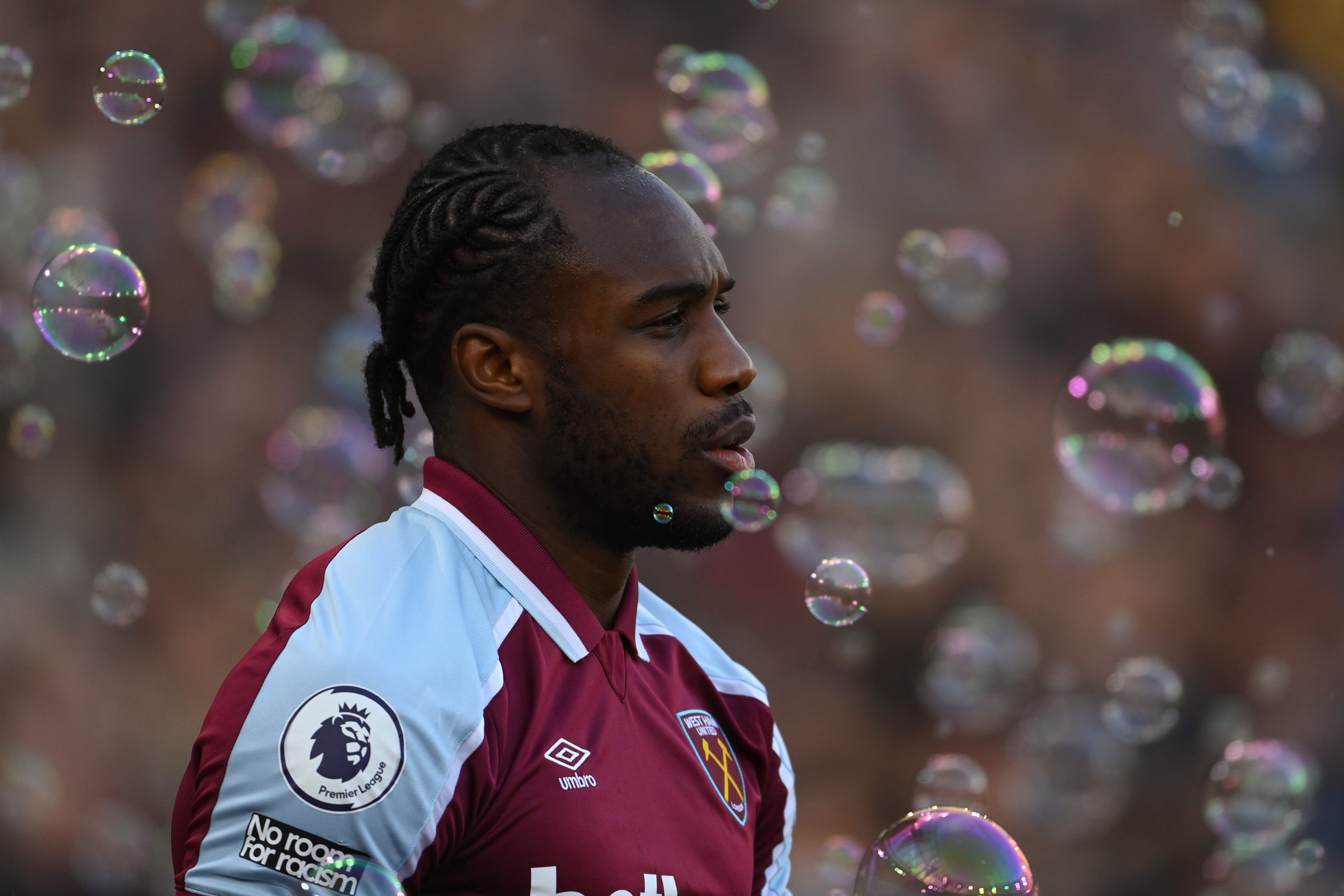 Michail Antonio has pleaded with David Moyes to bring a new striker to West Ham