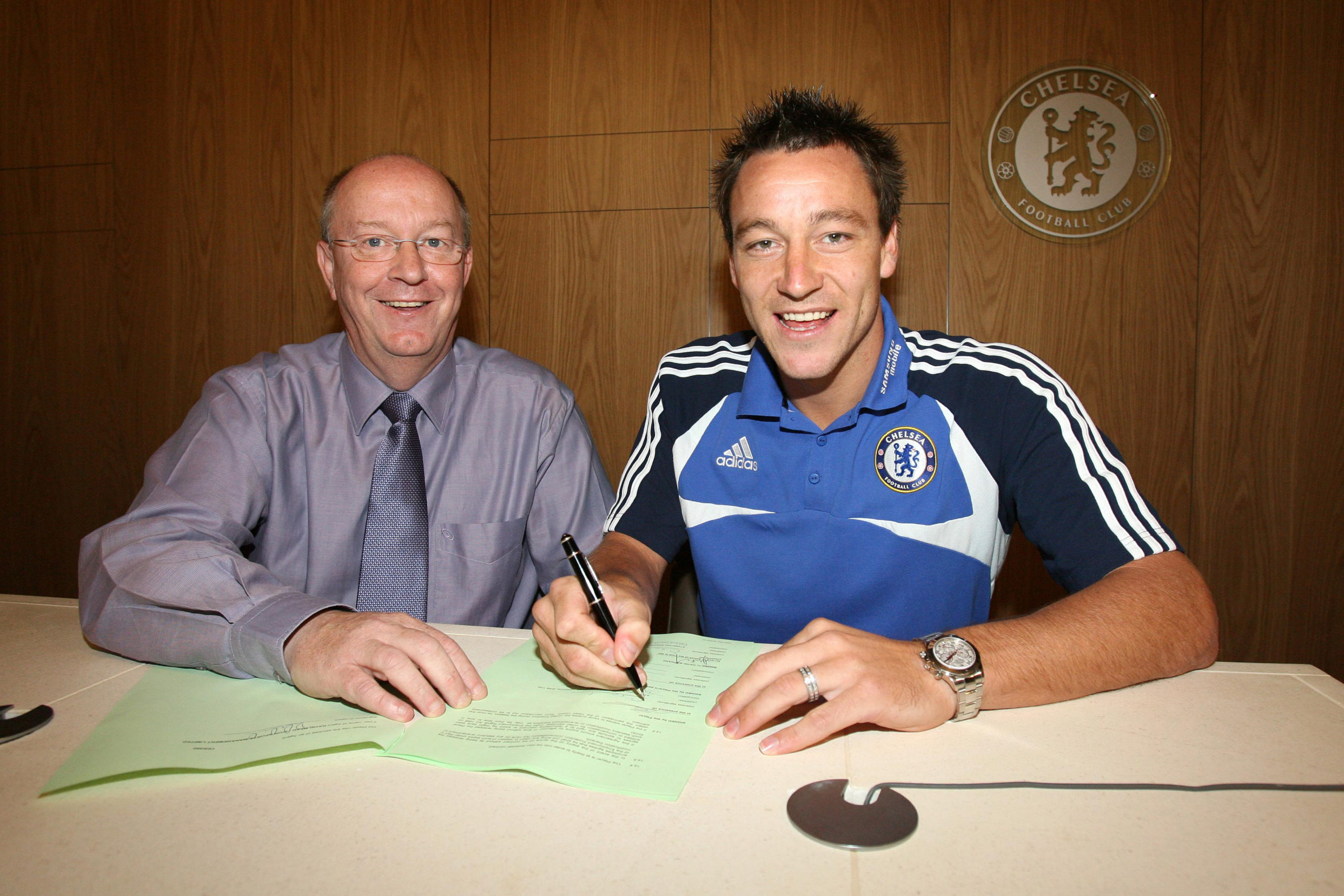 Soccer - Barclays Premier League - John Terry Signs New Contract