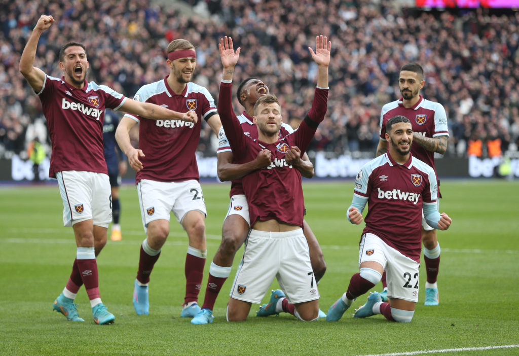 West Ham United v Aston Villa - Premier League