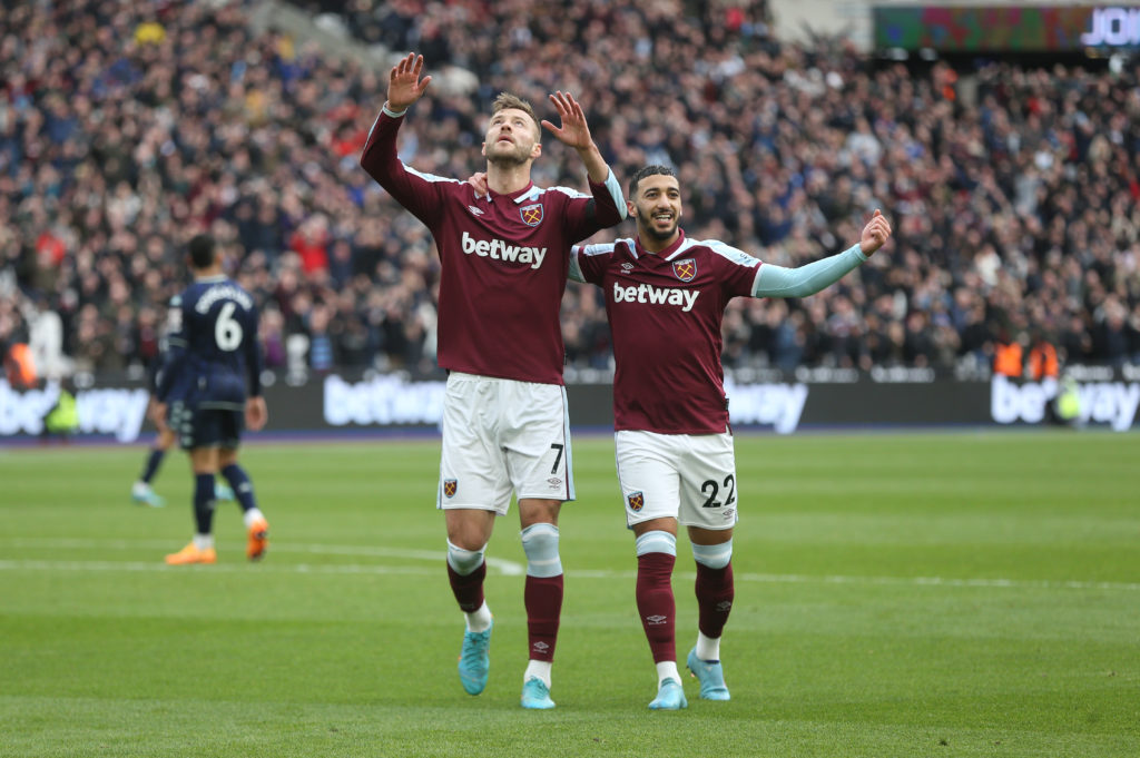 West Ham United v Aston Villa - Premier League