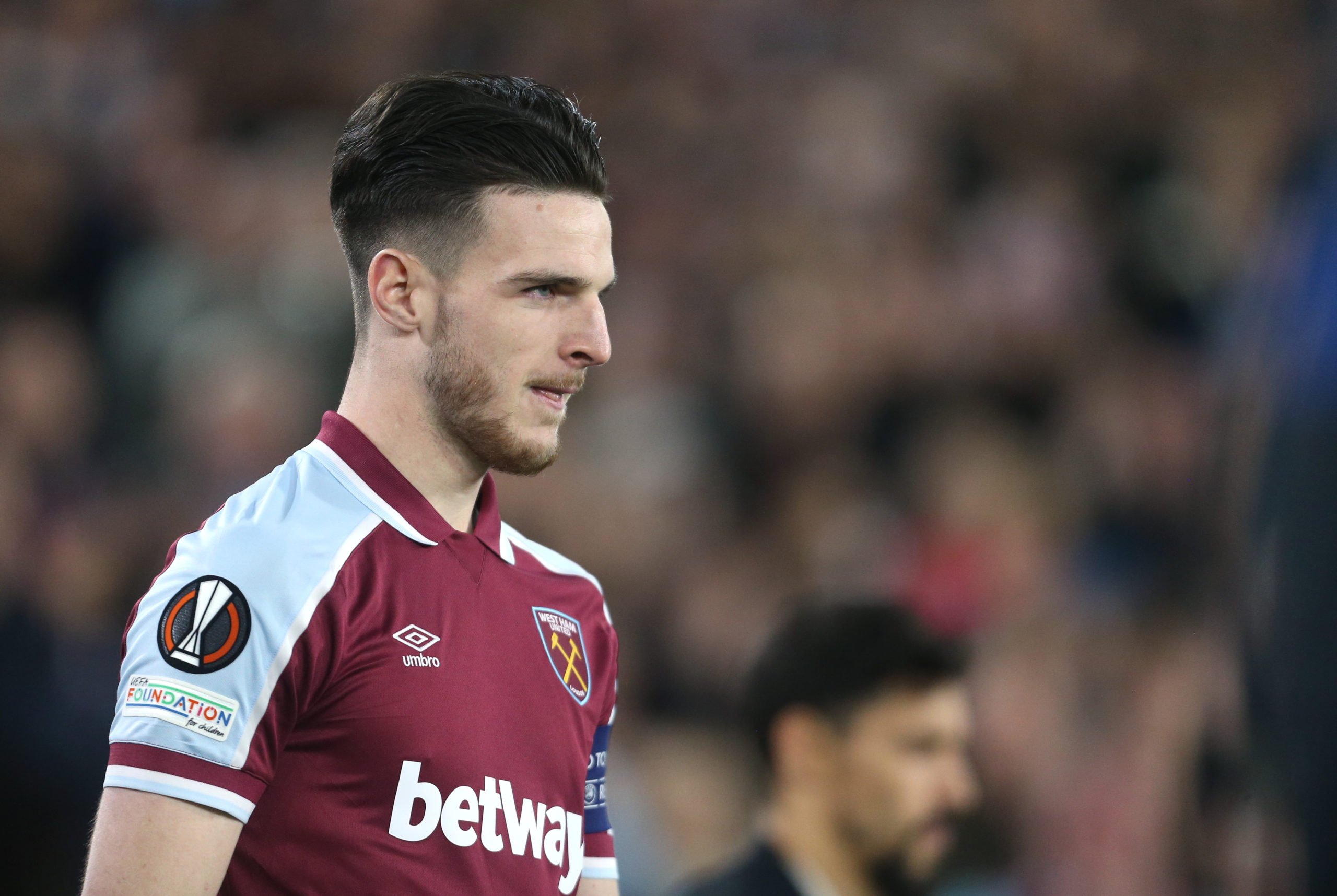 Declan Rice posts two-word message with West Ham bag from England camp after sitting out training