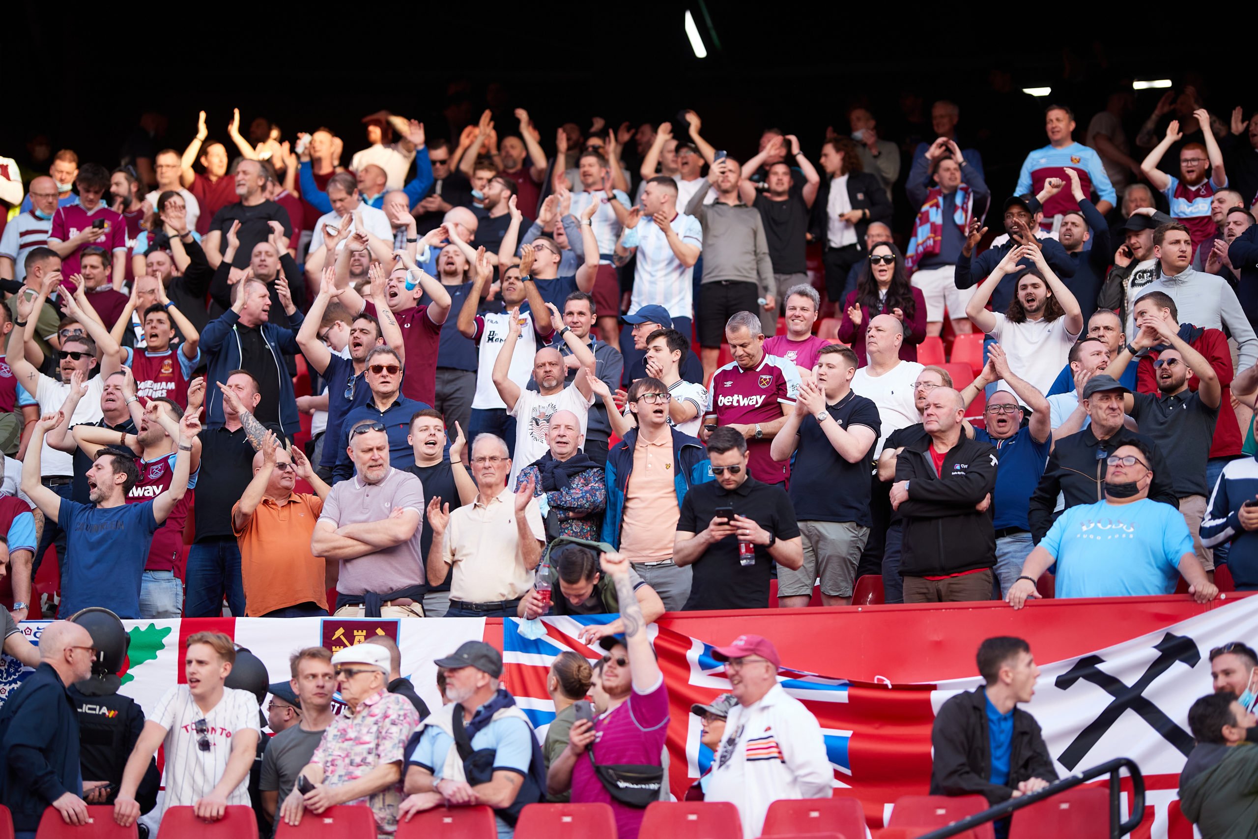 Sevilla FC v West Ham United: Round of 16 Leg One - UEFA Europa League