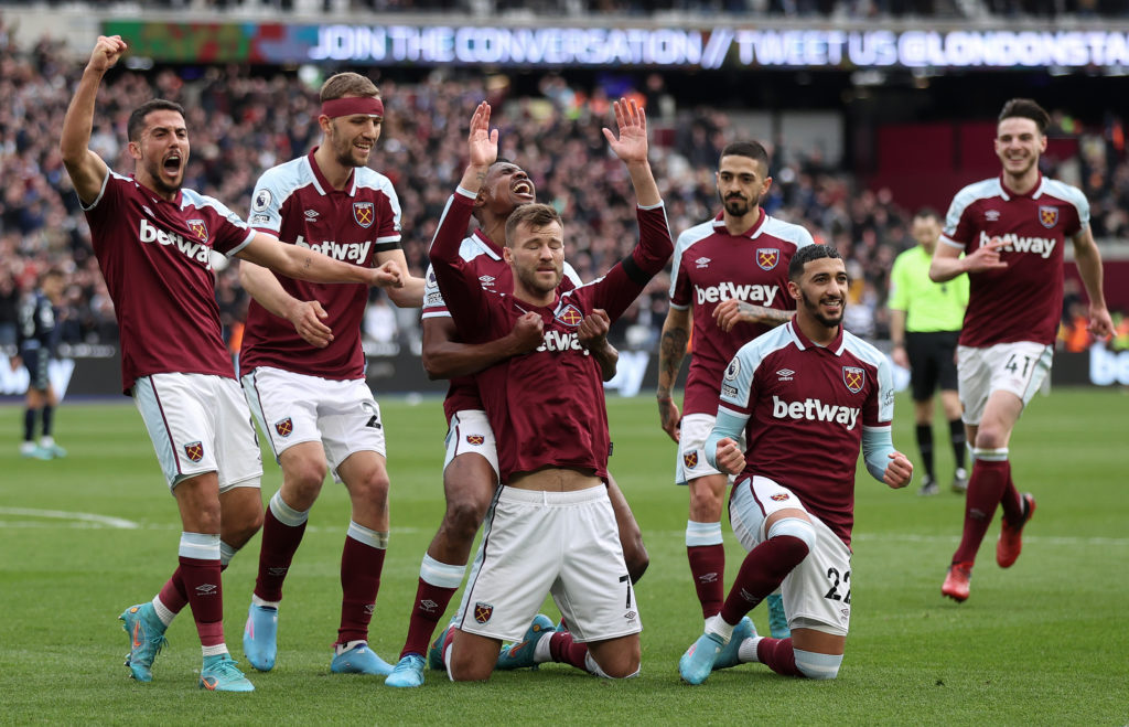 West Ham United v Aston Villa - Premier League