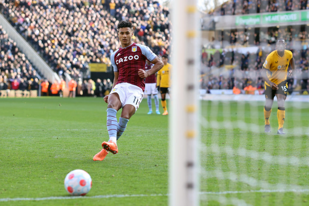 Wolverhampton Wanderers v Aston Villa - Premier League