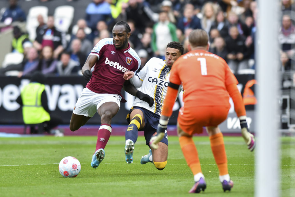 West Ham United v Everton - Premier League