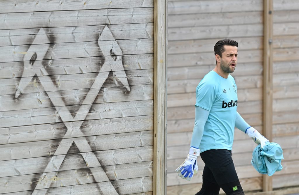 FBL-EUR-C3-WEST HAM-TRAINING