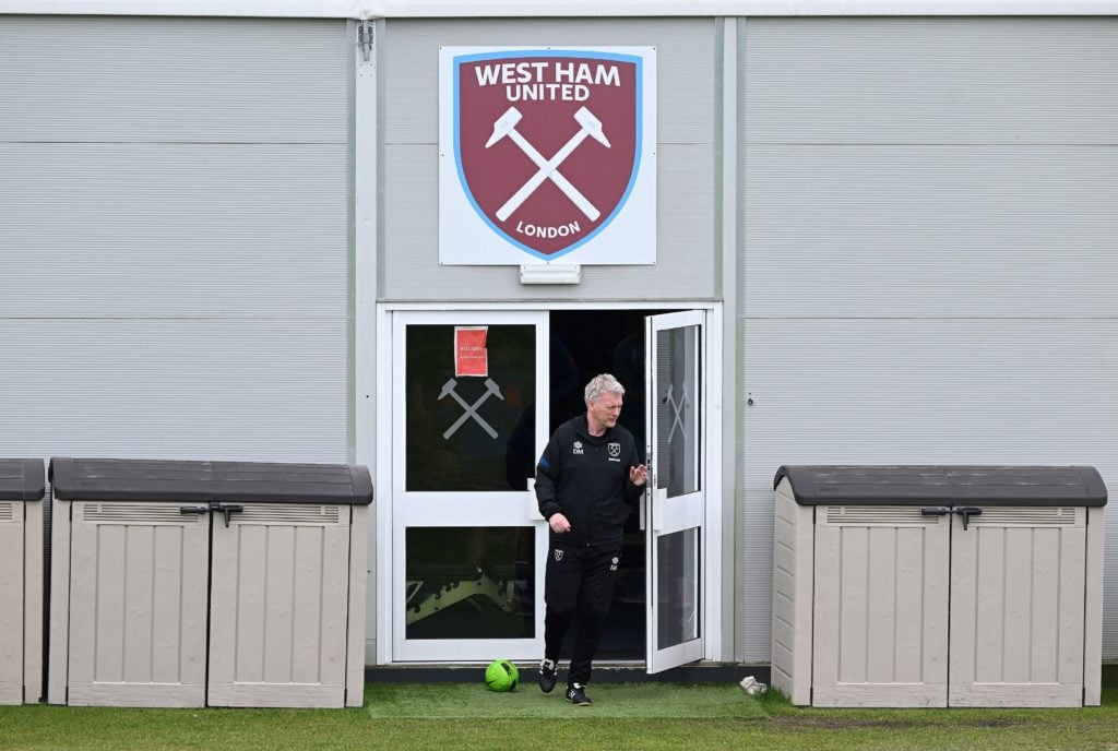 FBL-EUR-C3-WEST HAM-TRAINING