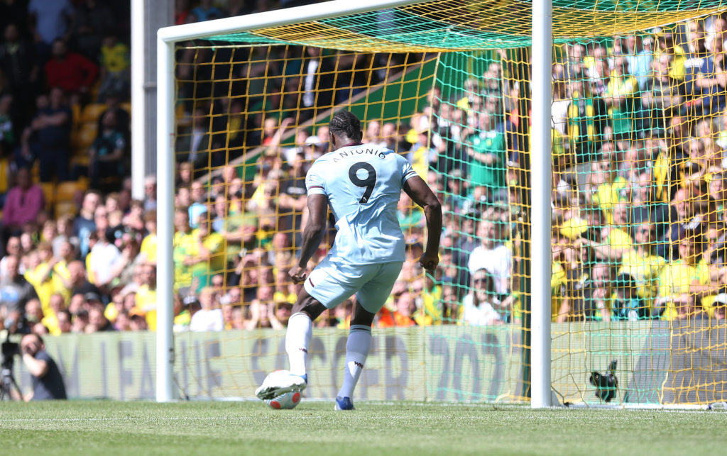 Norwich City v West Ham United - Premier League