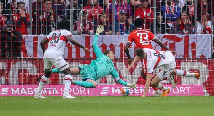 Report claims giant 6ft 7in striker Sasa Kalajdzic is keen to join West Ham