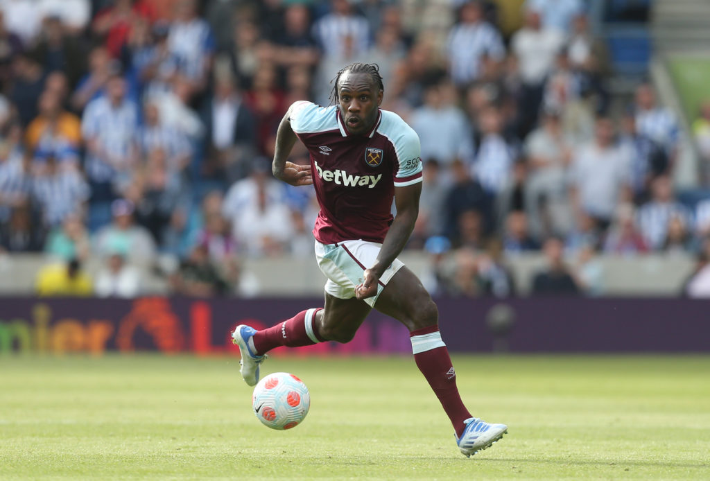Brighton & Hove Albion v West Ham United - Premier League