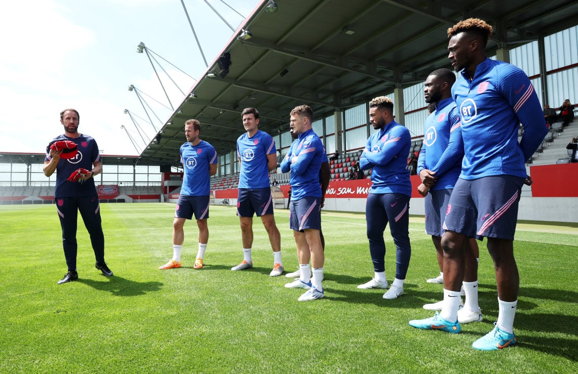 West Ham star Jarrod Bowen gets round of applause in England training after special moment