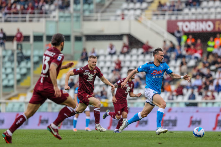 Report claims West Ham given instant answer after enquiry for £43 million Napoli midfielder Fabian Ruiz