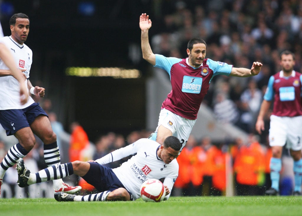 Tottenham Hotspur's Jermaine Jenas (Fore