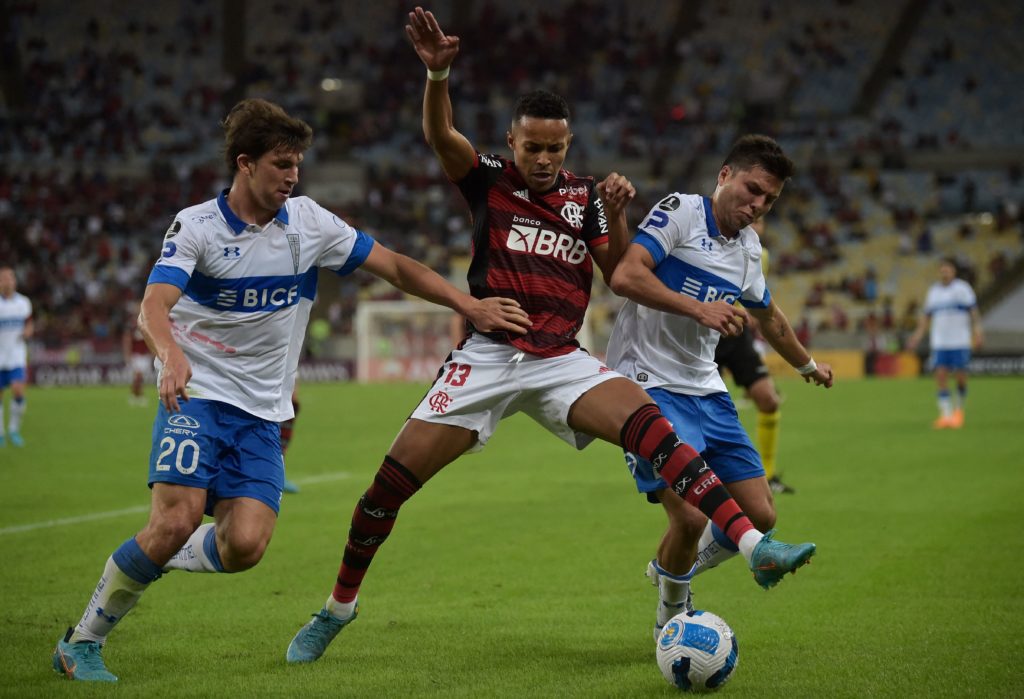 FBL-LIBERTADORES-FLAMENGO-CATOLICA