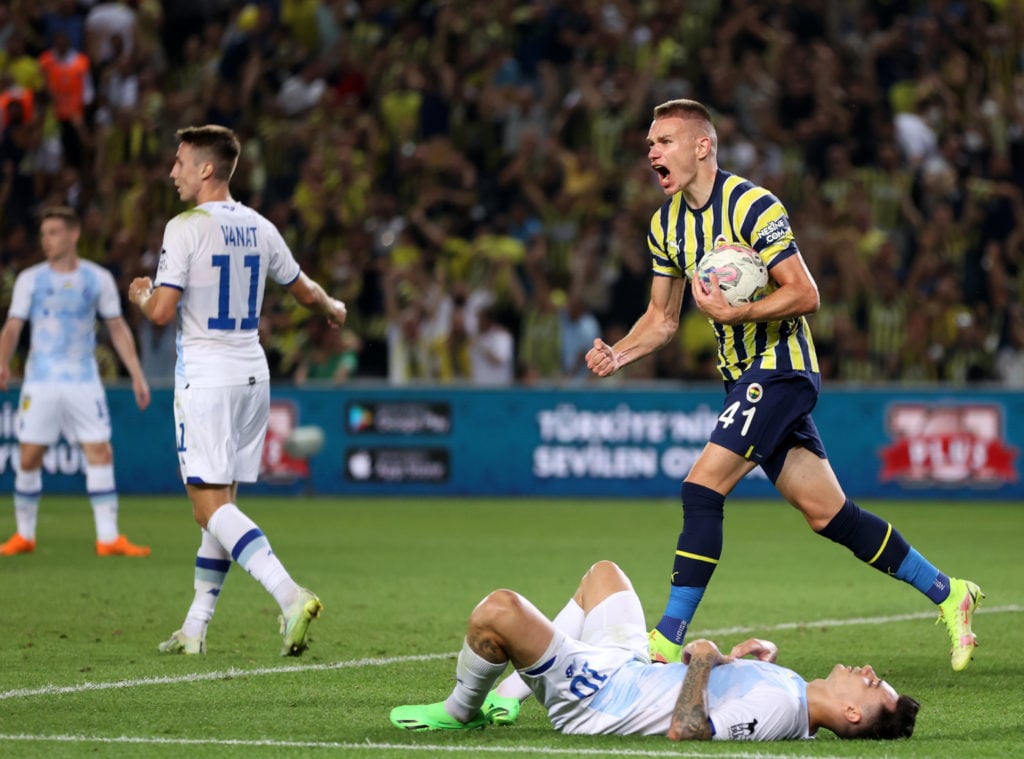Fenerbahce v Dynamo Kyiv - UEFA Champions League Qualifying