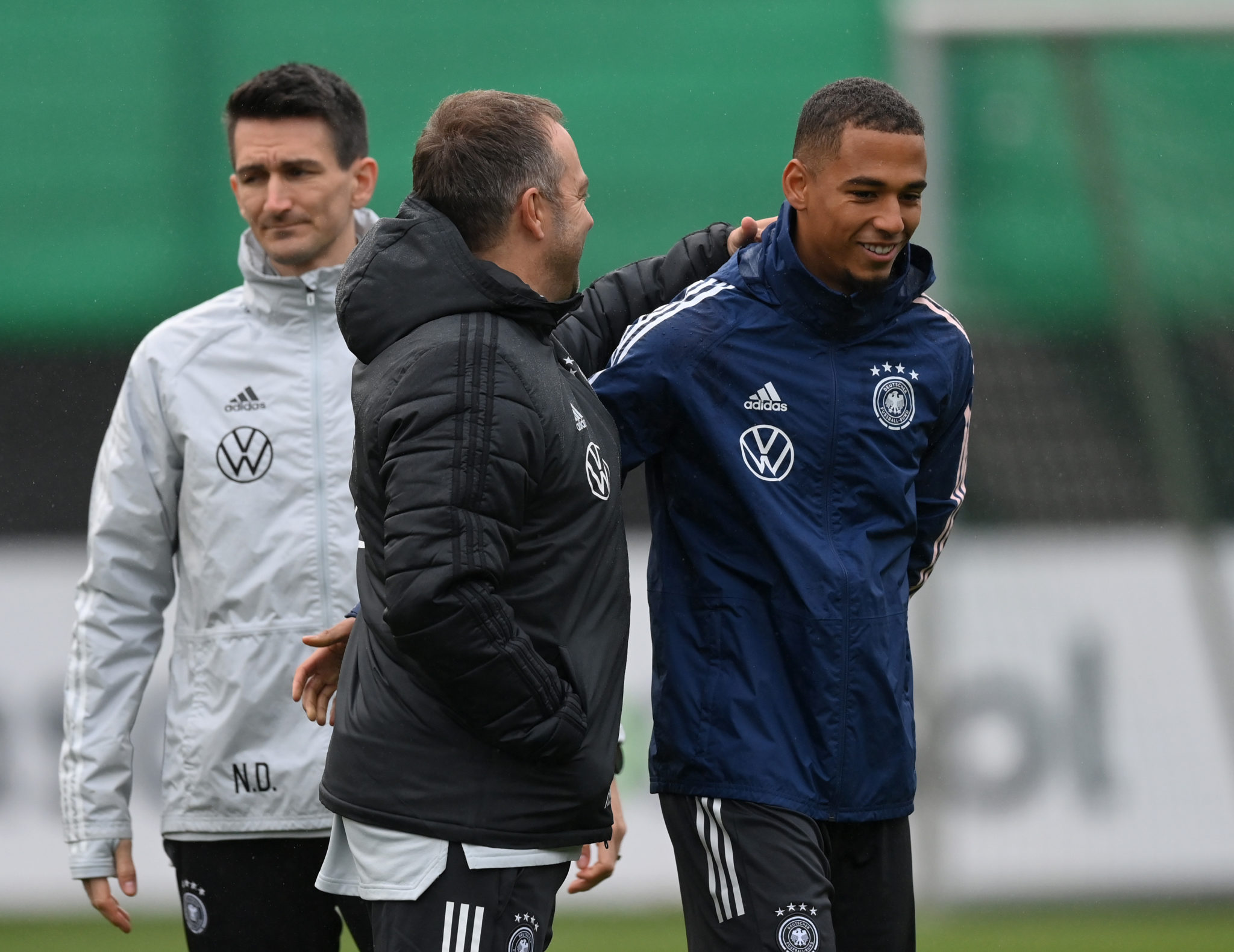Sky Sports Breaks News That Will Concern West Ham Over New Star Kehrer