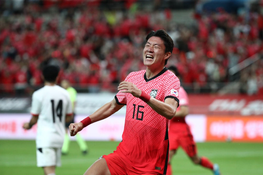 West Ham target Hwang Ui-Jo will leave in the coming days