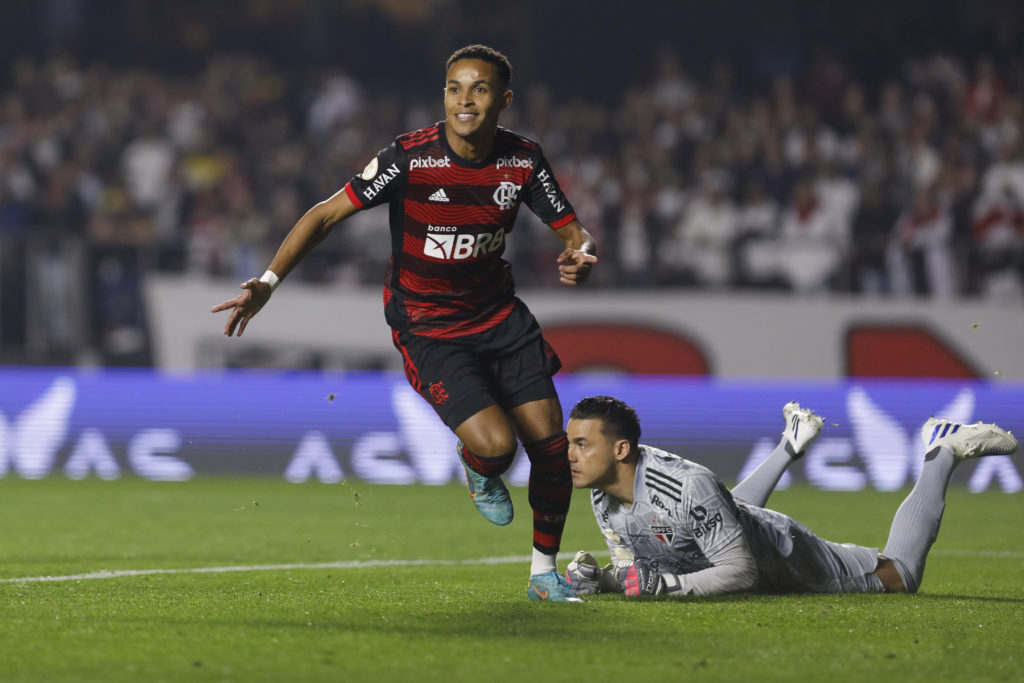 Sao Paulo v Flamengo - Brasileirao 2022
