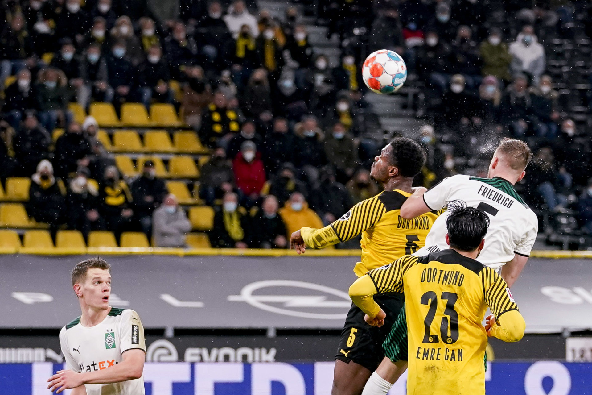 Borussia Dortmund v Borussia Mönchengladbach - Bundesliga