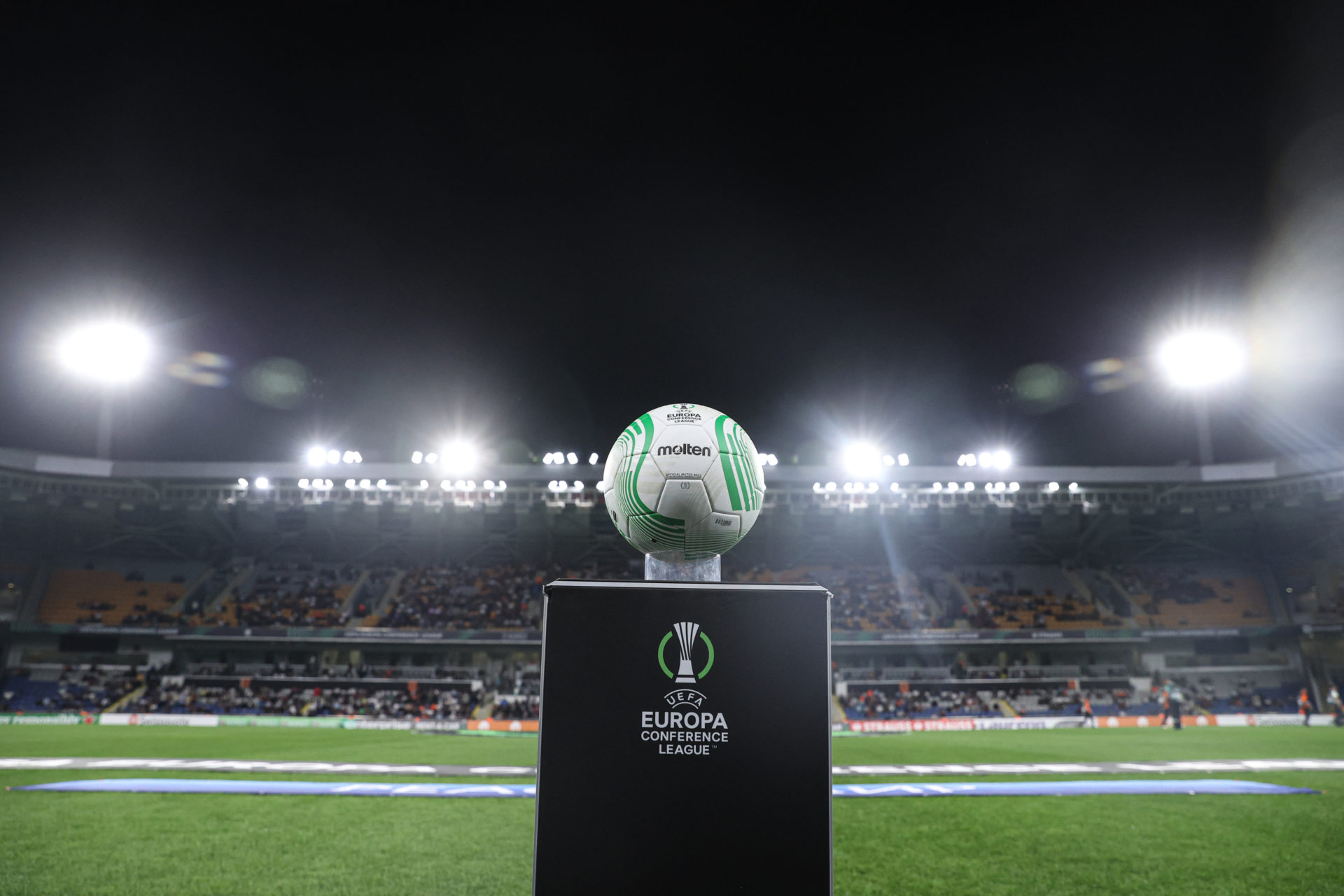 Medipol Basaksehir v Fiorentina - UEFA Conference League