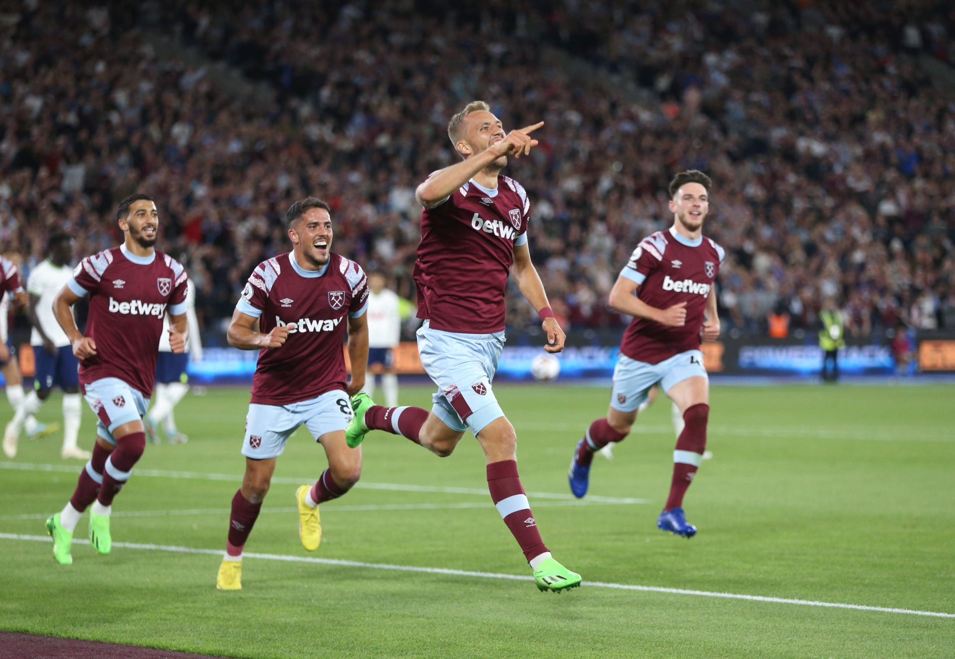 West Ham United v Tottenham Hotspur - Premier League
