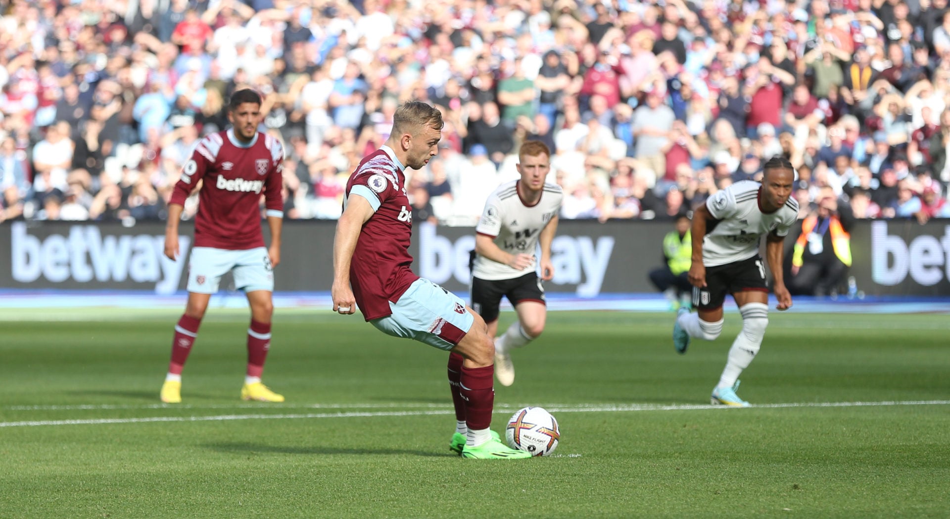 West Ham United v Fulham FC - Premier League