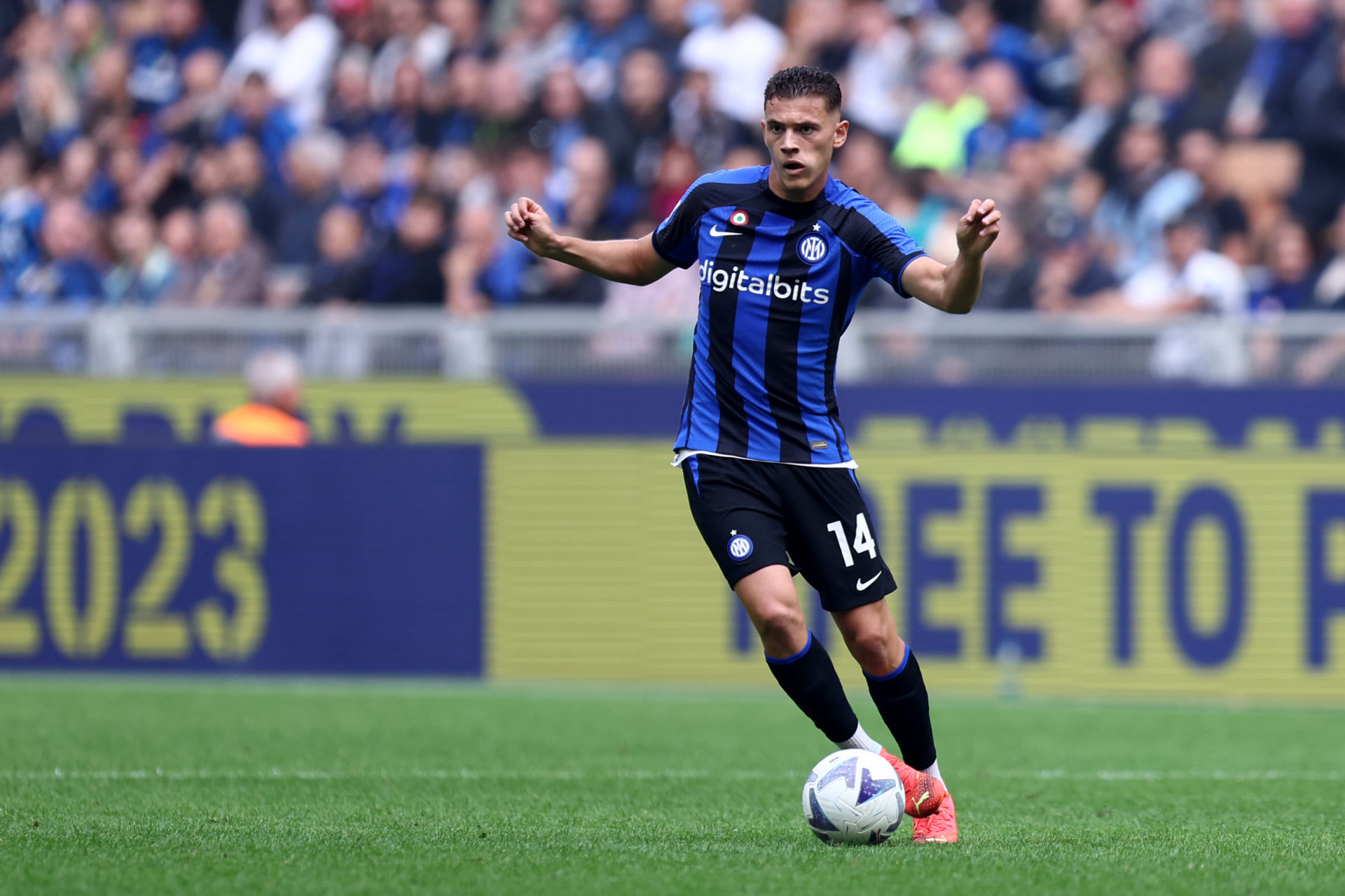 Kristjan Asllani of Fc Internazionale in action during the