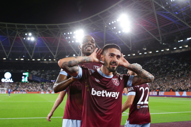 West Ham star Manuel Lanzini spotted in reflection of wife's TikTok dance video and it's brilliant