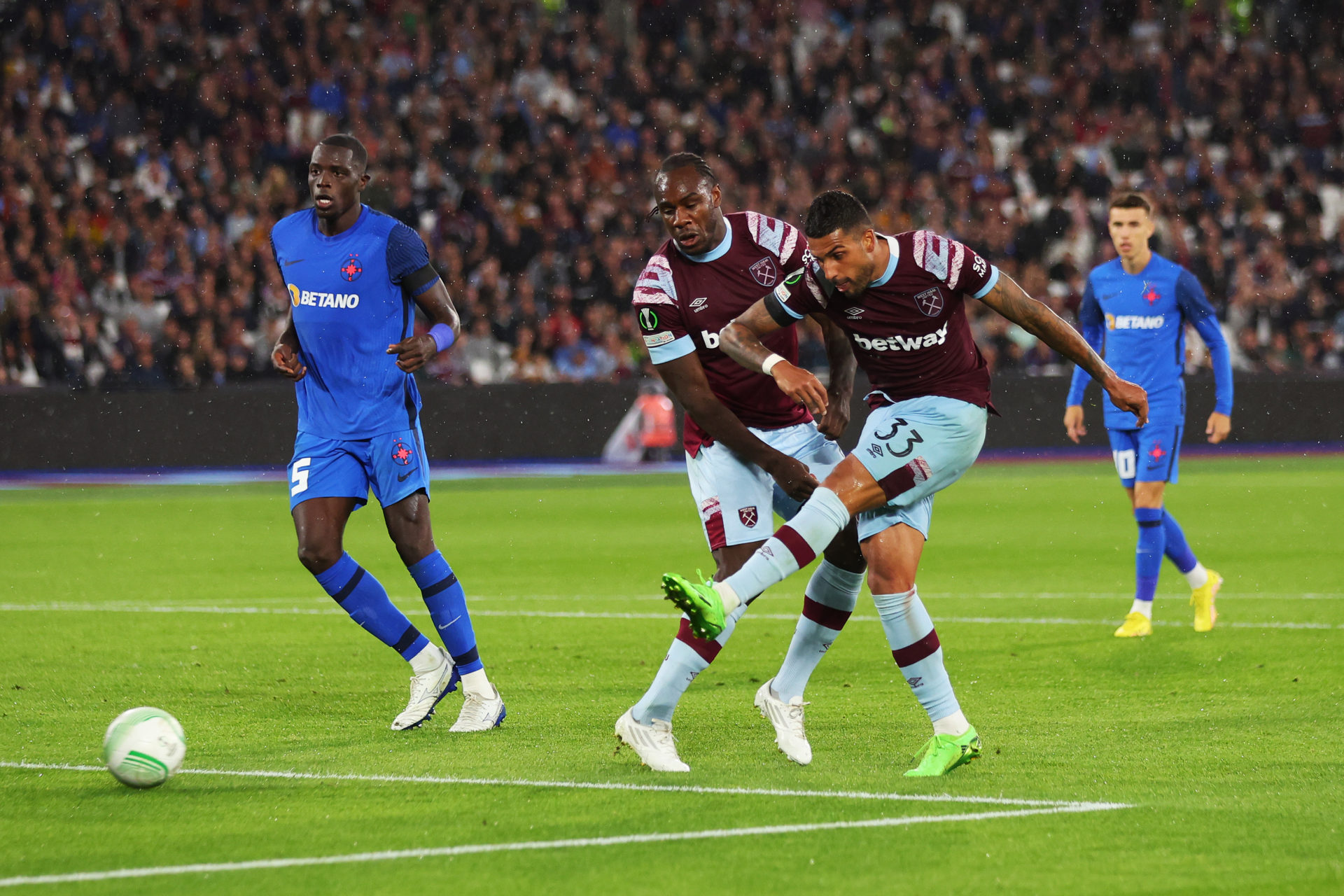 ‘So much quality’: Emerson names six West Ham stars he loves playing alongside