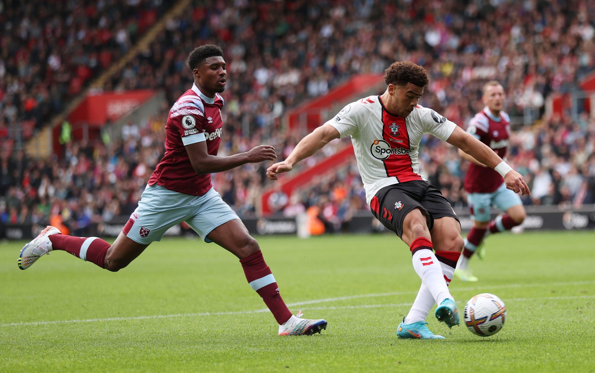 Southampton FC v West Ham United - Premier League