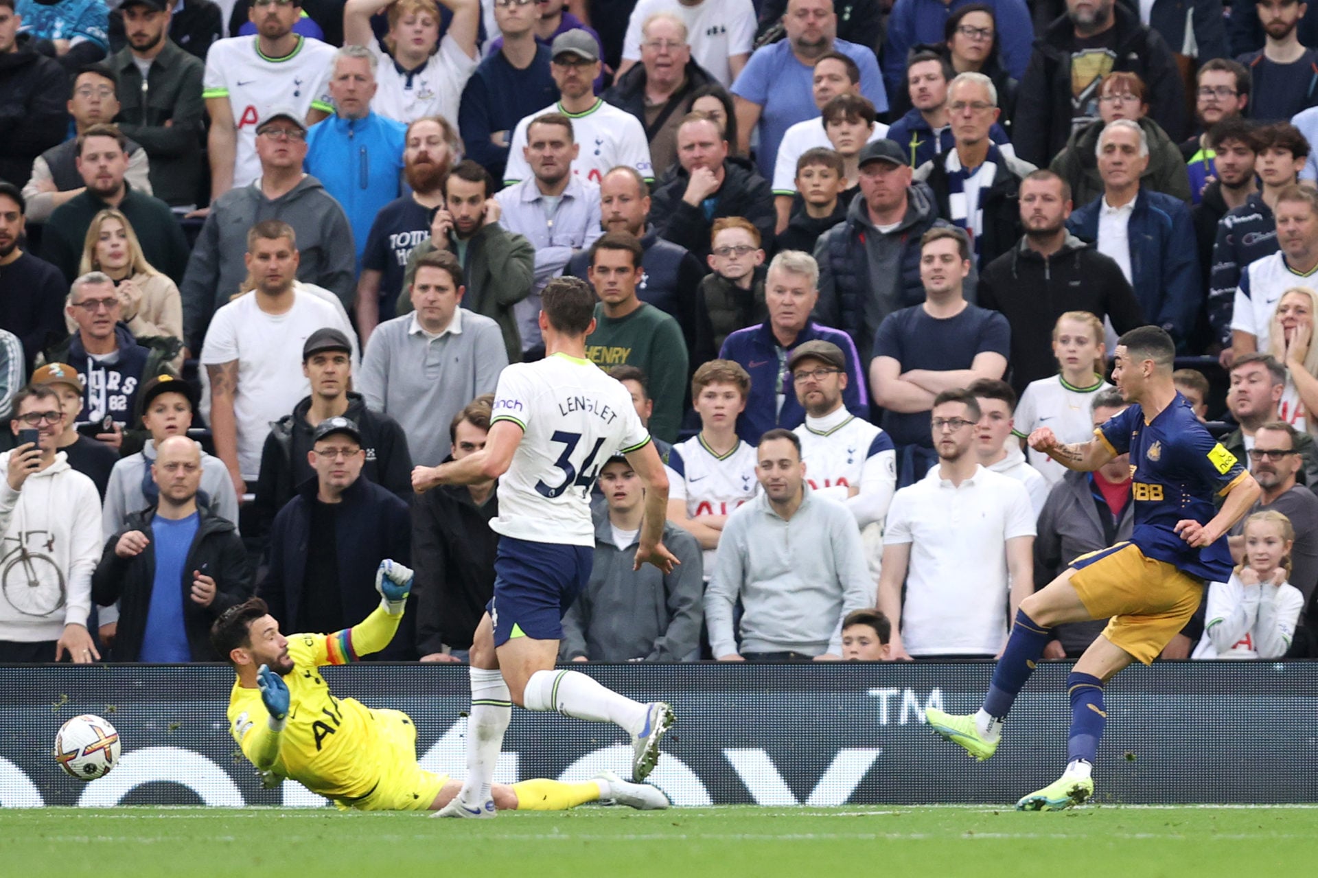 Tottenham Hotspur v Newcastle United - Premier League