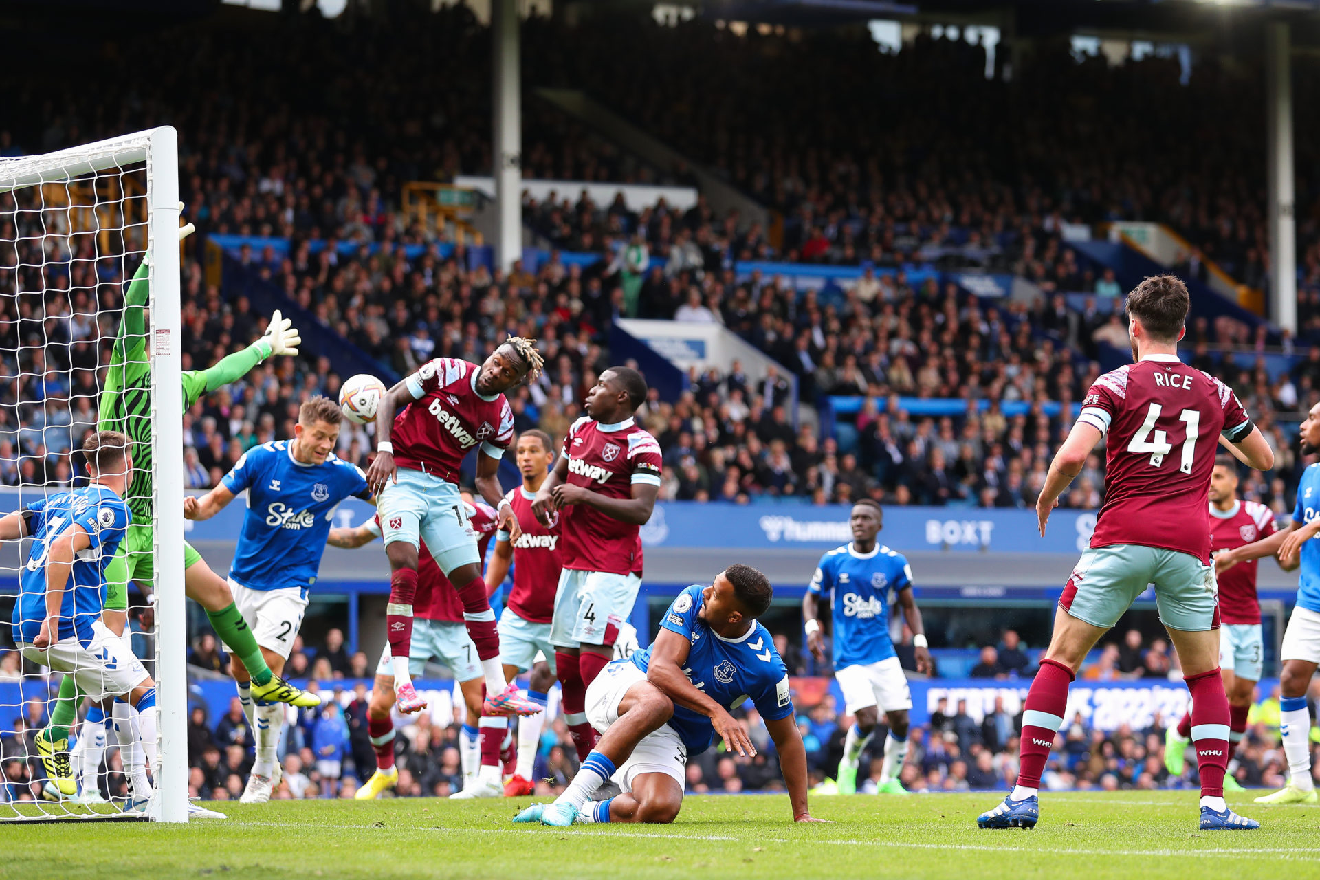 Everton FC v West Ham United - Premier League